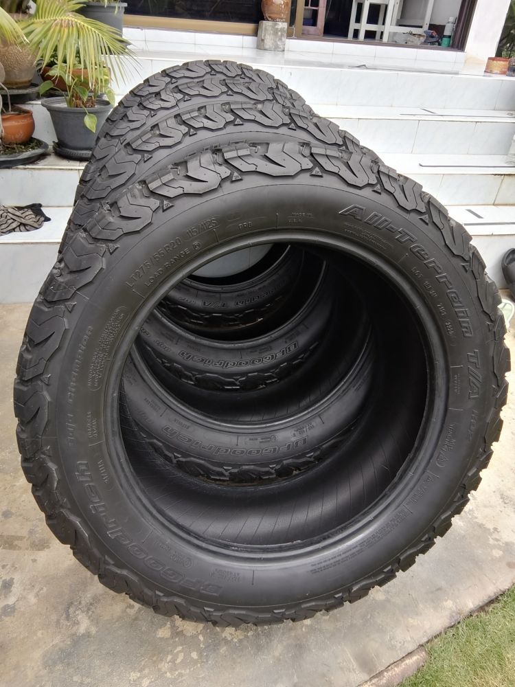 ขายยาง​BF​ KO2​ 275x55R20​ สวยๆ